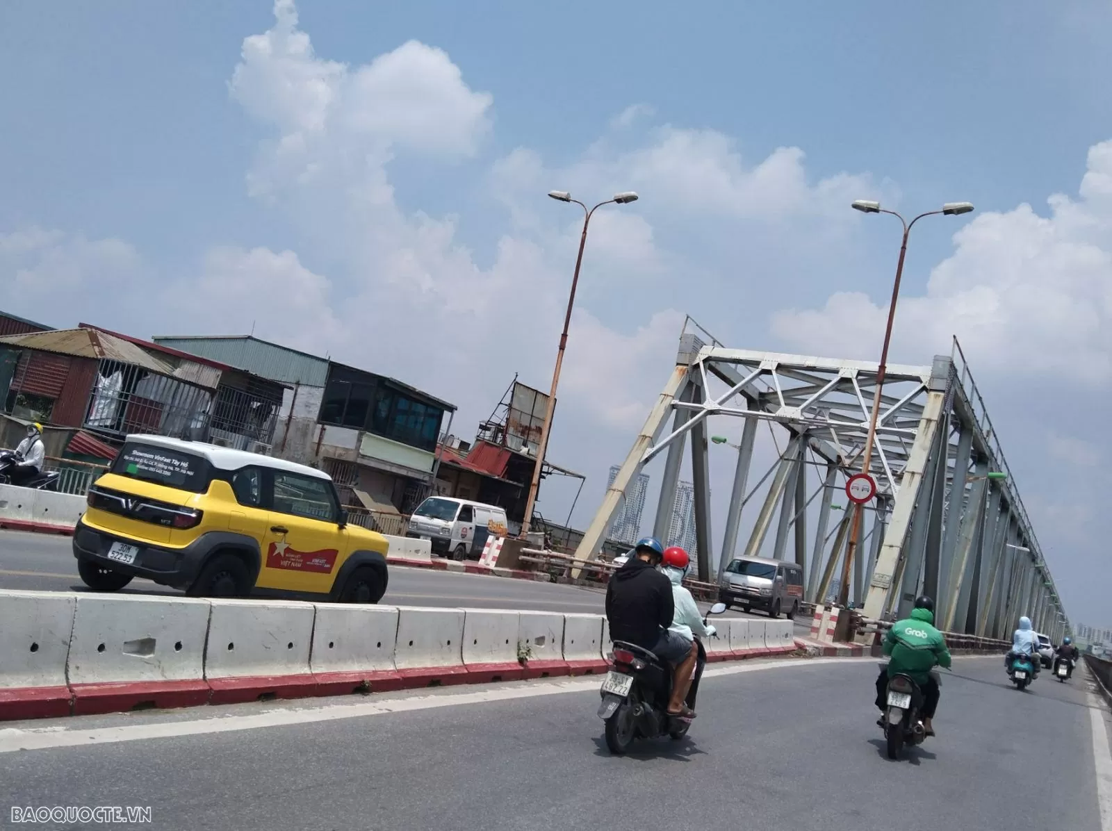 Dự báo thời tiết 10 ngày tới (13-22/9): Hà Nội oi nóng, Miền Bắc nhiều nơi mưa rất to, cảnh báo mưa dông, mưa lớn cục bộ, lốc, sét ở nhiều khu vực Dự báo thời tiết 10 ngày tới (13-22/9): Hà Nội oi nóng, Miền Bắc nhiều nơi mưa rất to, cảnh báo mưa dông, mưa lớn cục bộ, lốc, sét ở nhiều khu vực