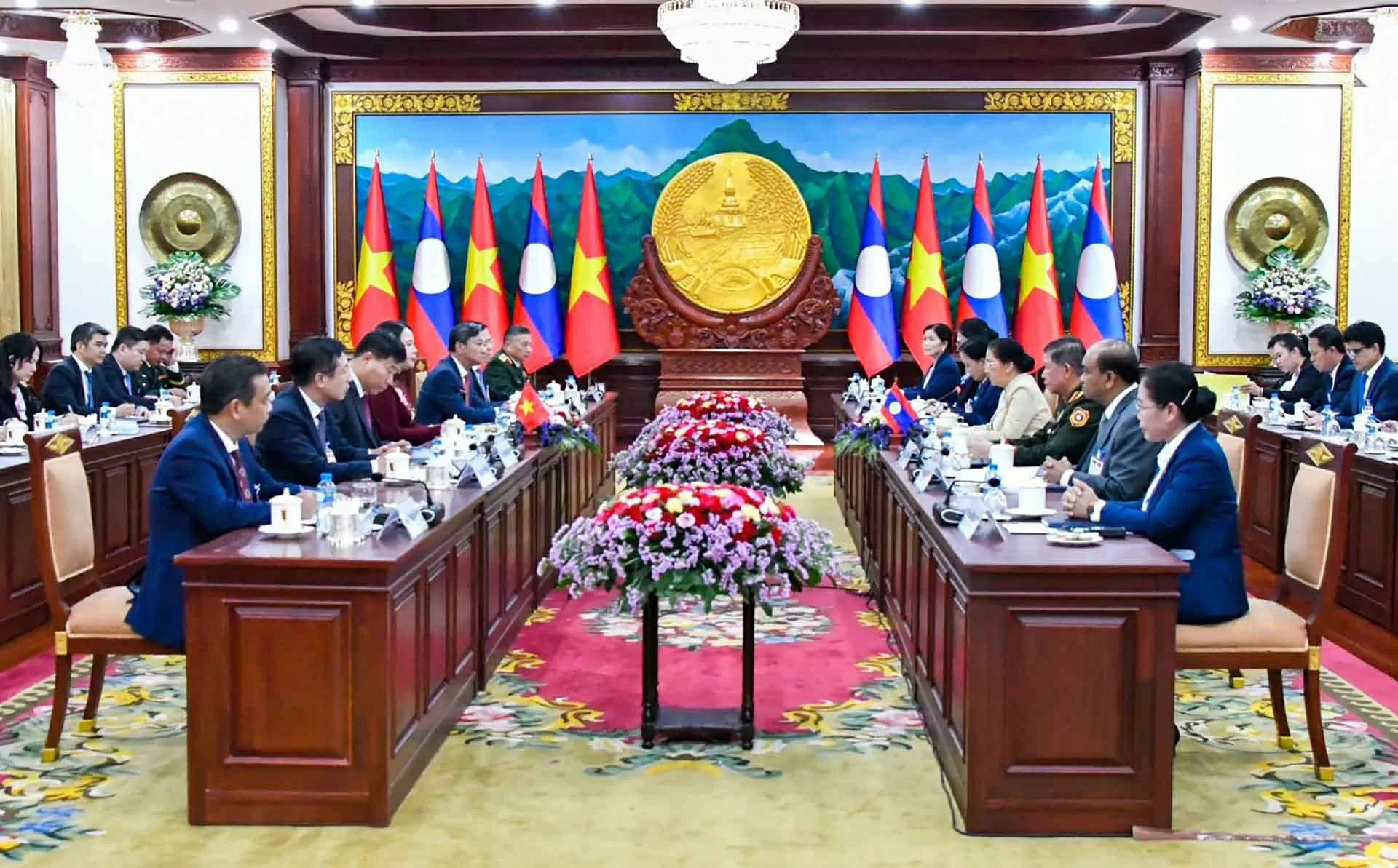 Tăng cường hơn nữa mối quan hệ đặc biệt Việt Nam-Lào Tăng cường hơn nữa mối quan hệ đặc biệt Việt Nam-Lào