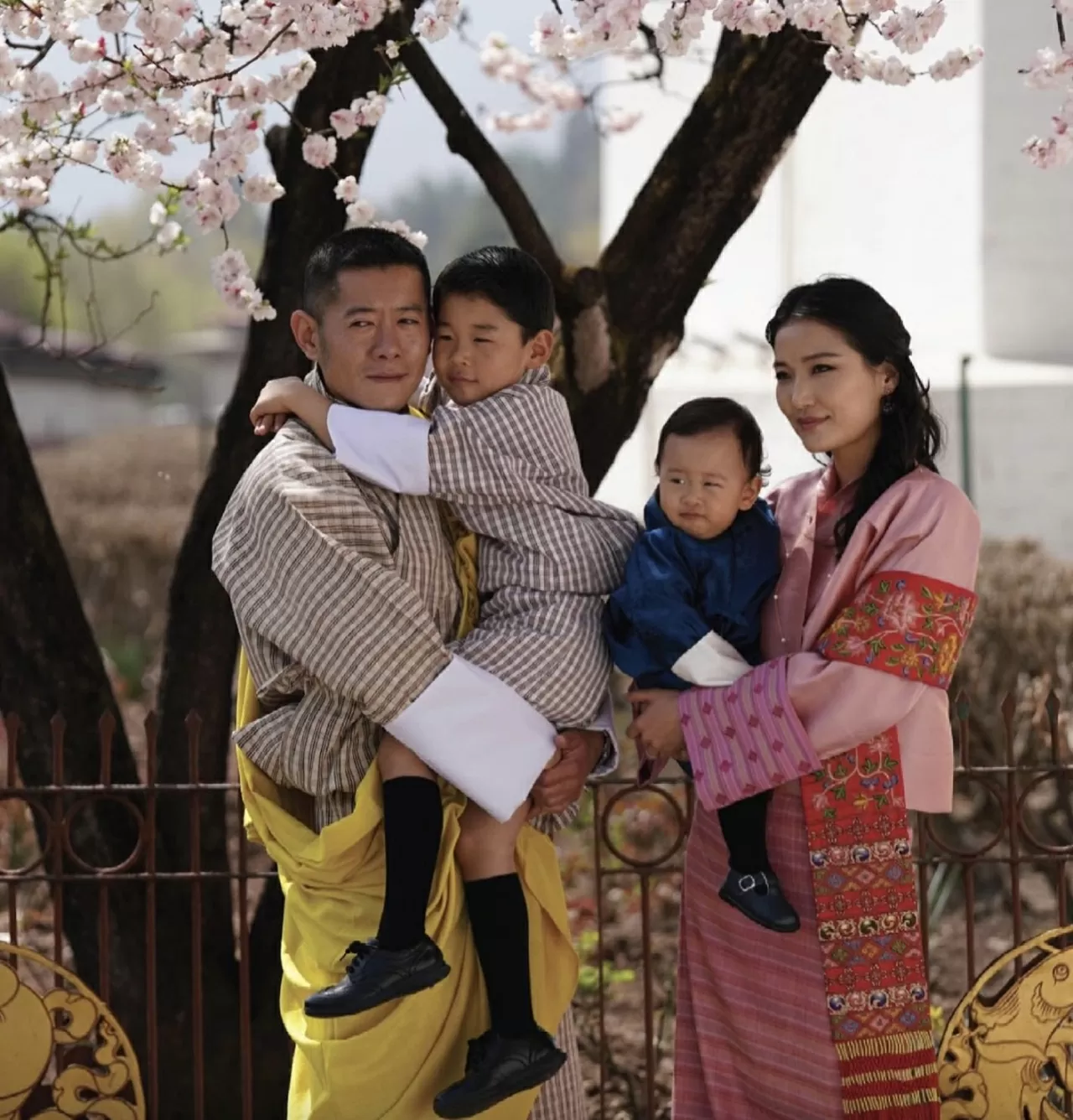 Những bức ảnh đẹp nhất của Hoàng gia Bhutan