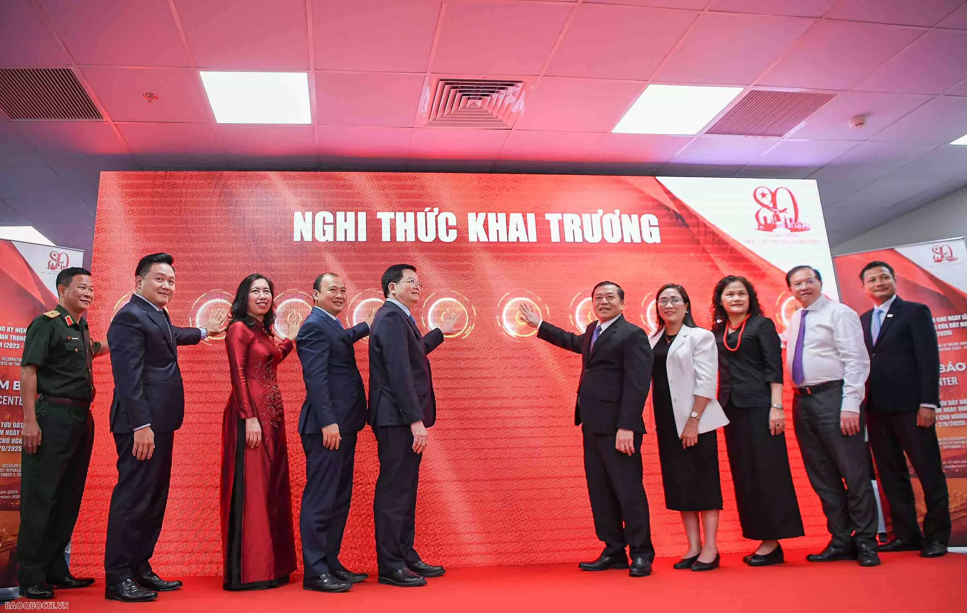 Khai trương Trung tâm Báo chí phục vụ triển lãm thành tựu 80 năm đất nước