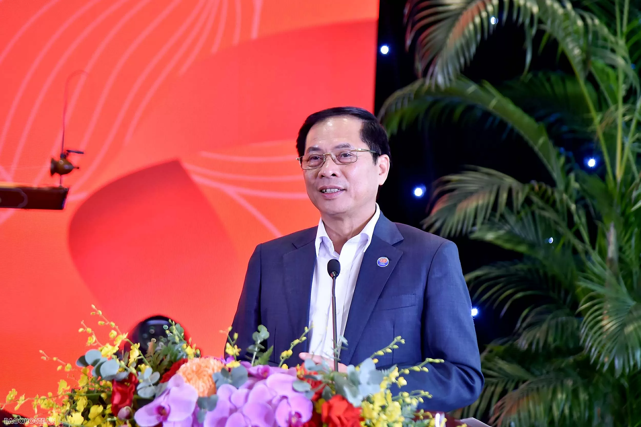 gặp mặt truyền thống đại diện các thế hệ cán bộ ngoại giao