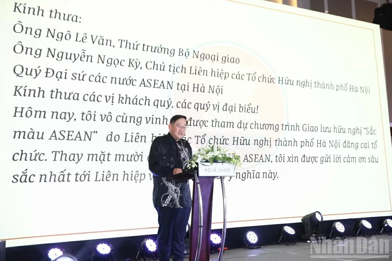 Đại sứ Malaysia tại Việt Nam Dato' Tan Yang Thai phát biểu tại sự kiện. (Ảnh: KHÁNH LAN)