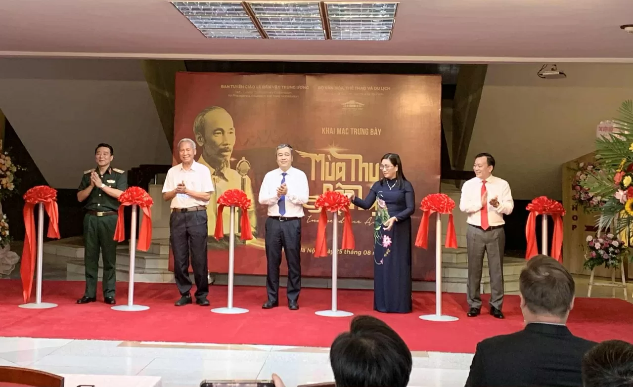 Tái hiện mùa Thu độc lập tại Bảo tàng Hồ Chí Minh