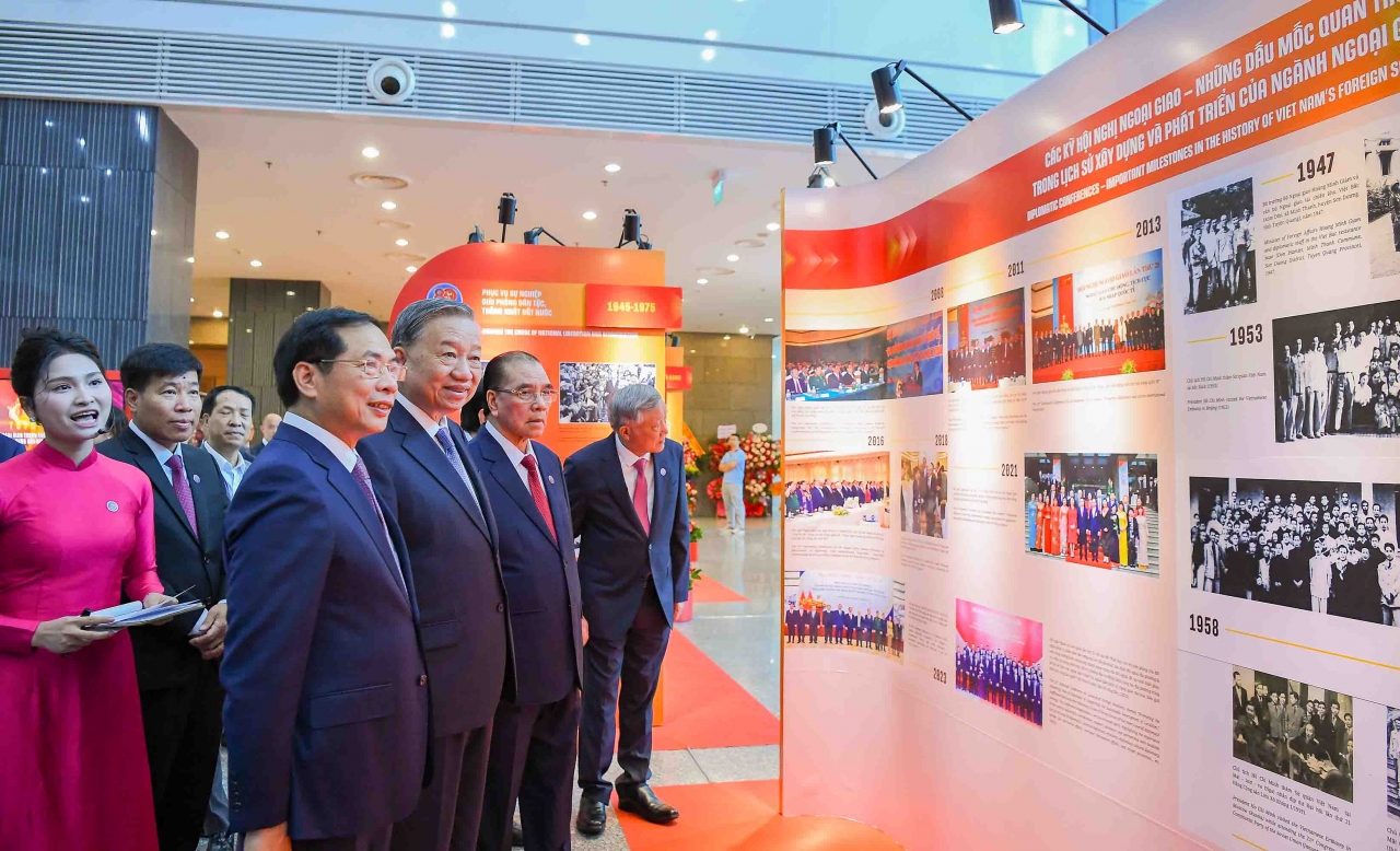 Những hình ảnh tại lễ kỷ niệm 80 năm thành lập ngành Ngoại giao