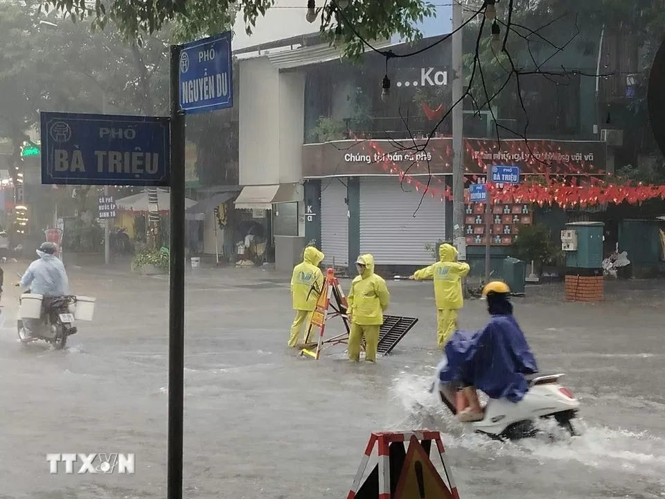 Hà Nội ngập lụt