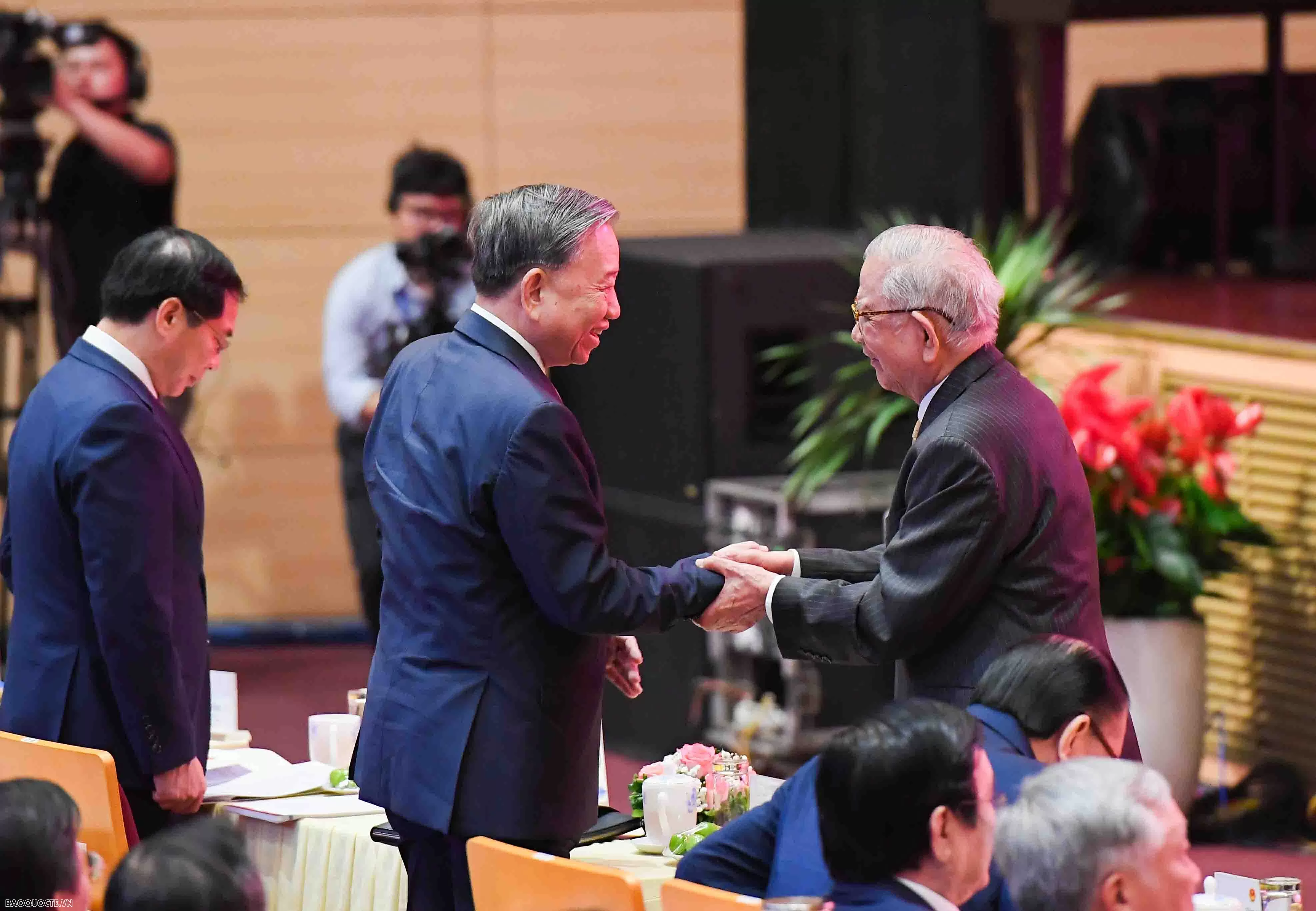 Trang 26-Báo Tết: Liều thuốc bổ vô giá