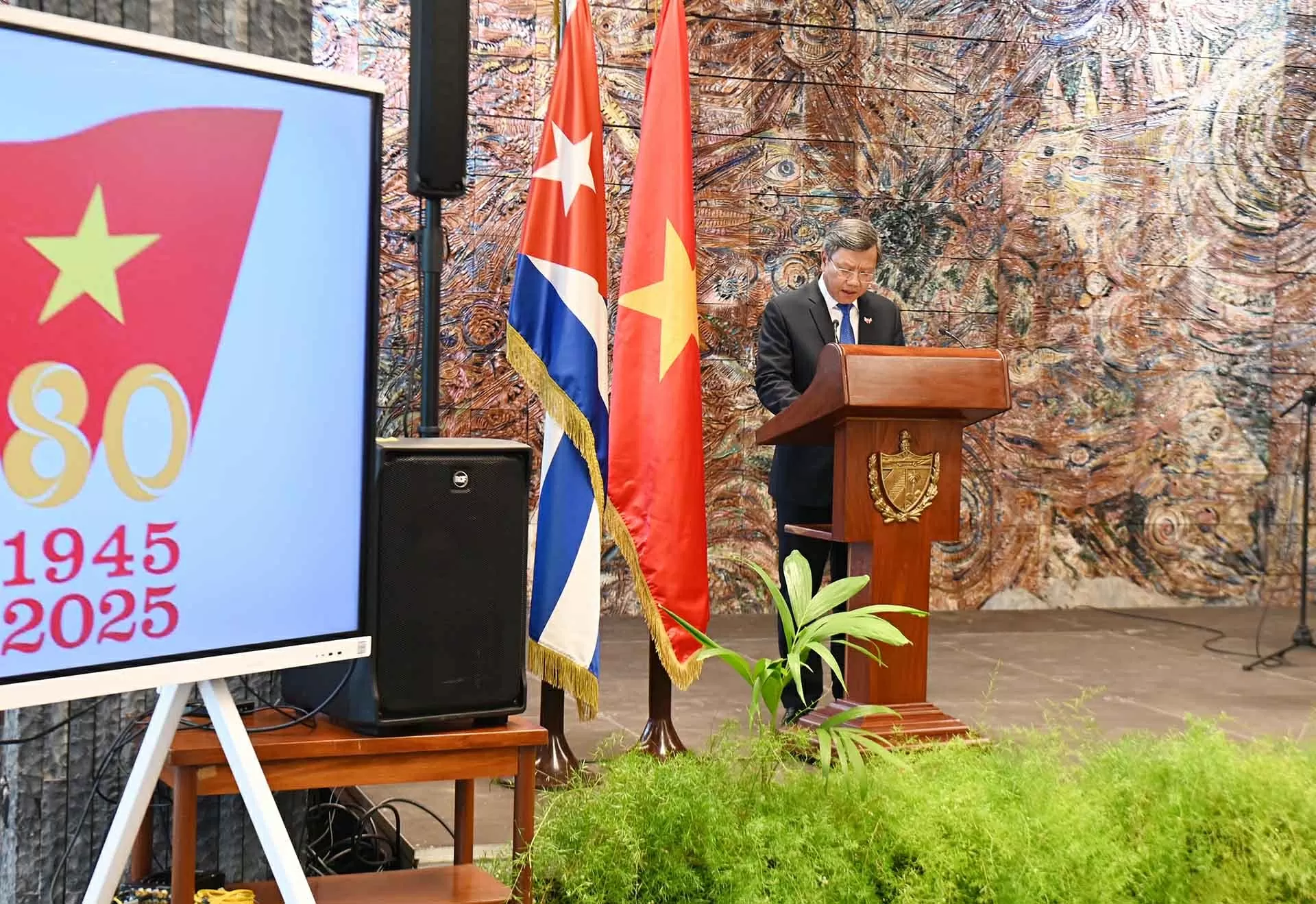 Lễ kỷ niệm 80 năm Cách mạng tháng Tám và Quốc khánh 2/9 tại Cuba: Biểu tượng sinh động của tình đoàn kết huyền thoại