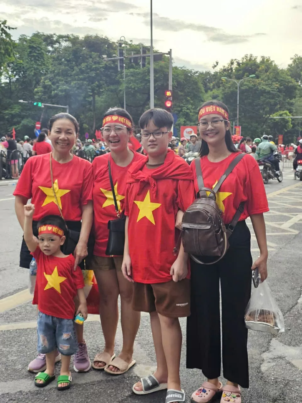 Người dân đổ về Ba Đình check-in