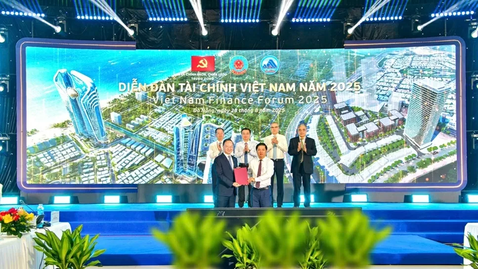 Vietcombank - TP Đà Nẵng hợp tác phát triển dịch vụ tại Trung tâm Tài chính quốc tế Việt Nam