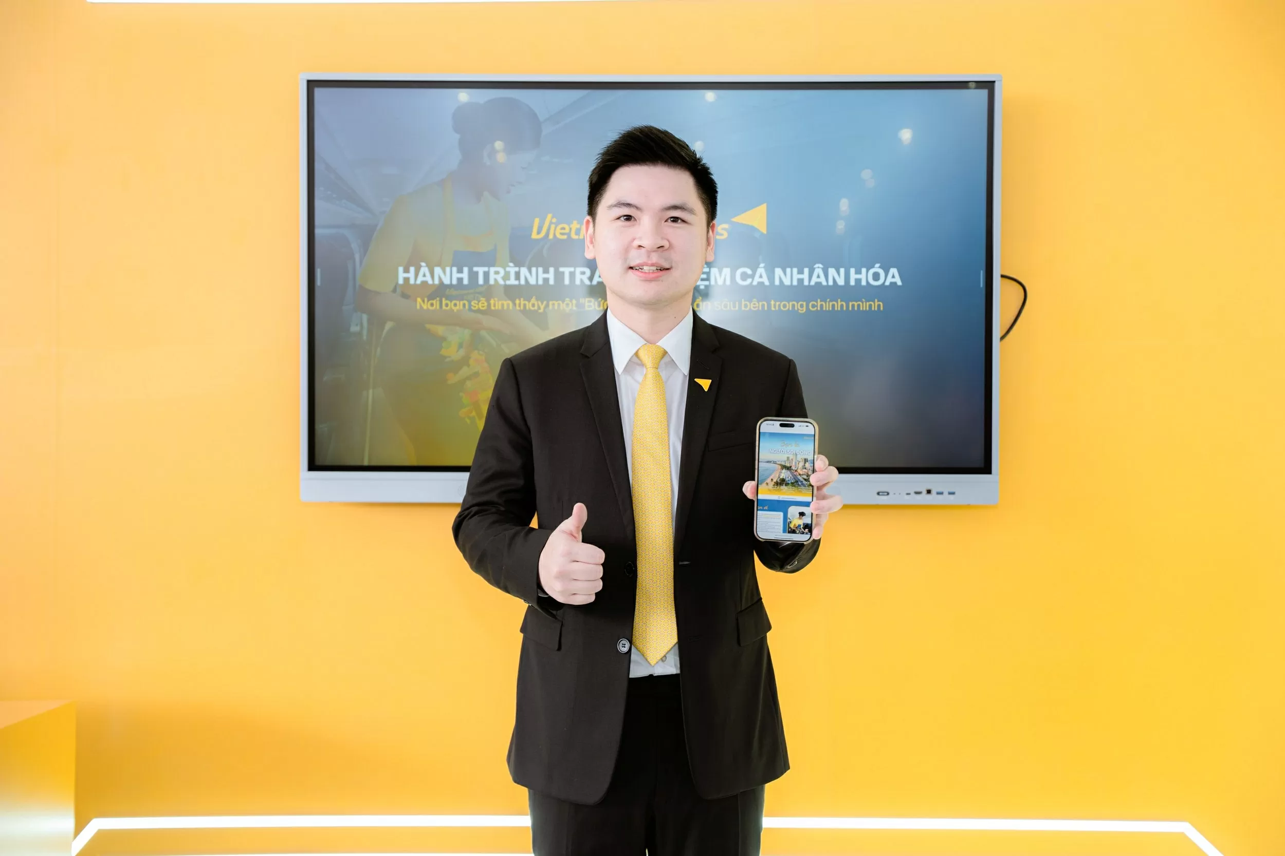 Dấu ấn Vietravel Airlines tại Triển lãm thành tựu đất nước: Khẳng định khát vọng cất cánh từ vùng trời quốc gia