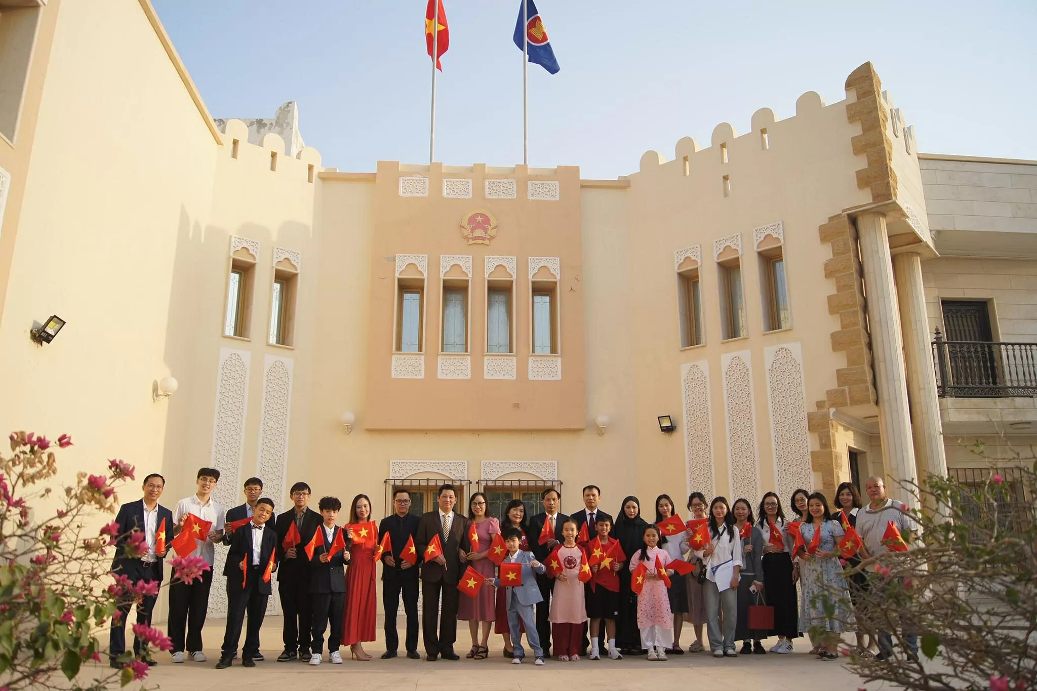 Kỷ niệm 80 năm thành lập ngành Ngoại giao Việt Nam tại Qatar: Gắn kết cộng đồng, vun đắp quan hệ hữu nghị giữa hai nước Kỷ niệm 80 năm thành lập ngành Ngoại giao Việt Nam tại Qatar: Gắn kết cộng đồng, vun đắp quan hệ hữu nghị giữa hai nước