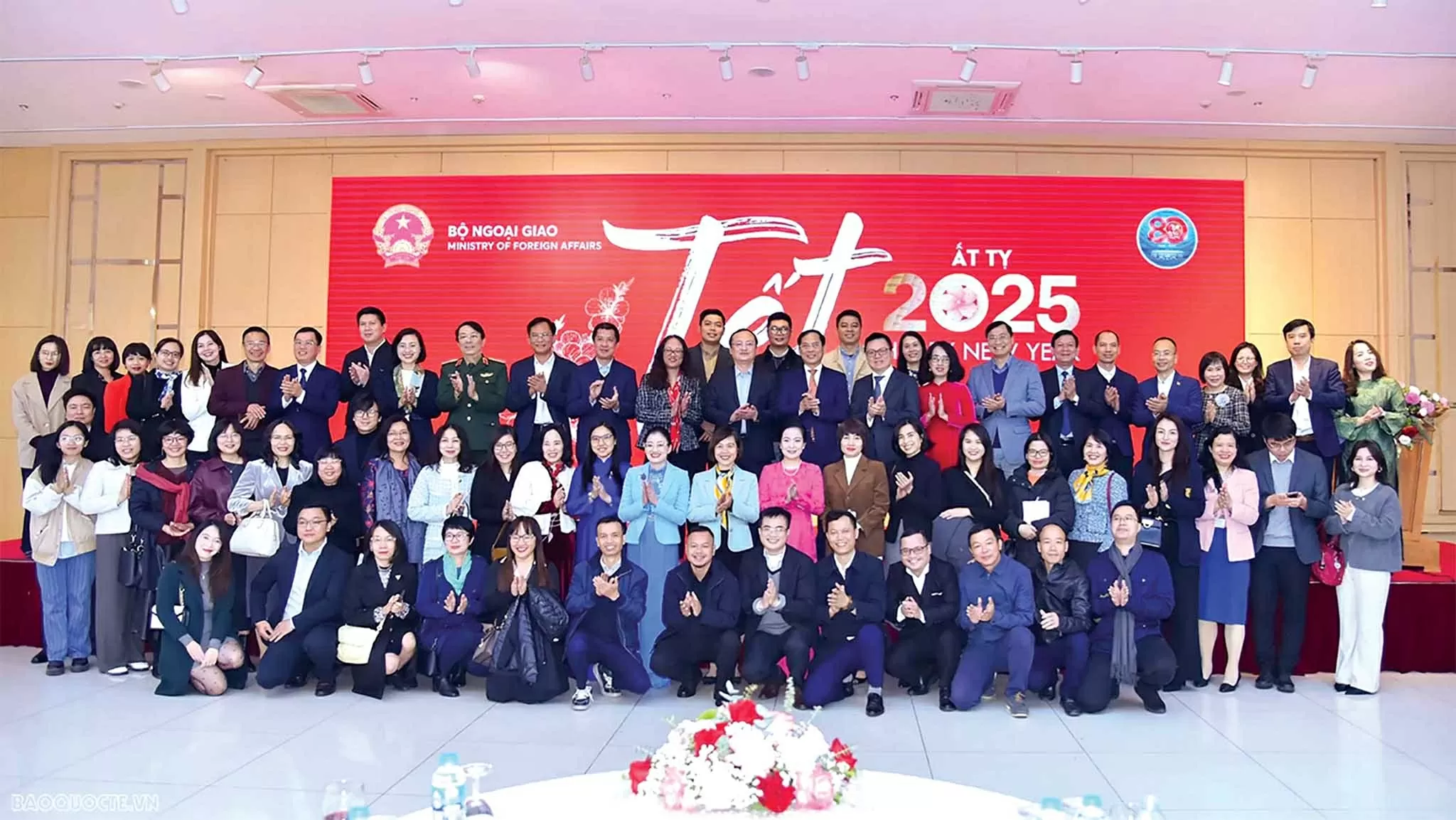 Phó Thủ tướng, Bộ trưởng Ngoại giao Bùi Thanh Sơn gặp gỡ phóng viên, báo chí nhân dịp Tết Ất Tỵ 2025. (Ảnh: Nguyễn Hồng) Phó Thủ tướng, Bộ trưởng Ngoại giao Bùi Thanh Sơn gặp gỡ phóng viên, báo chí nhân dịp Tết Ất Tỵ 2025. (Ảnh: Nguyễn Hồng)