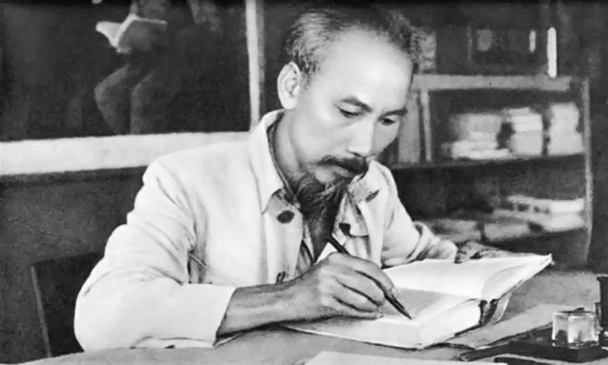 Tư tưởng Hồ Chí Minh trong phát triển ngoại giao Việt Nam Tư tưởng Hồ Chí Minh trong phát triển ngoại giao Việt Nam