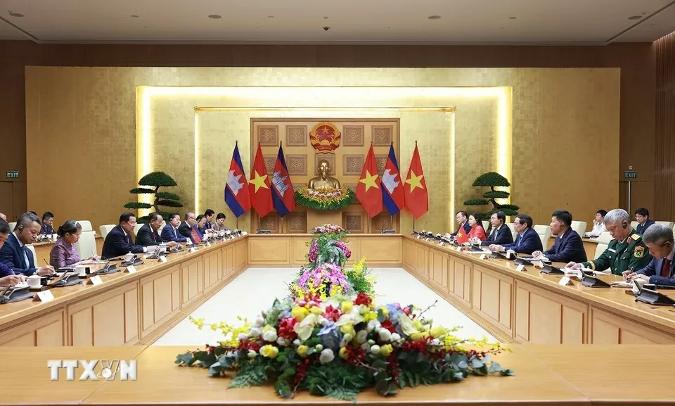 Thủ tướng Phạm Minh Chính hội kiến Chủ tịch Đảng Nhân dân Campuchia, Chủ tịch Thượng viện Campuchia Hun Sen