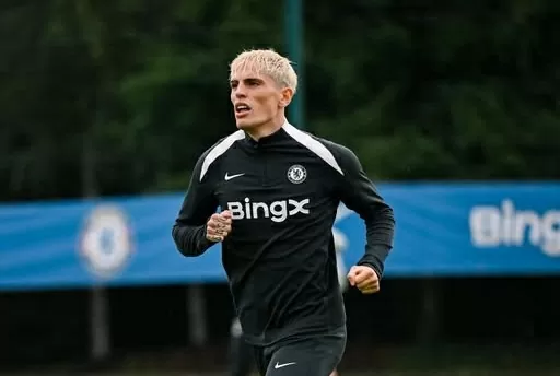 Alejandro Garnacho rời Man Utd đến Chelsea theo lời khuyên của Messi