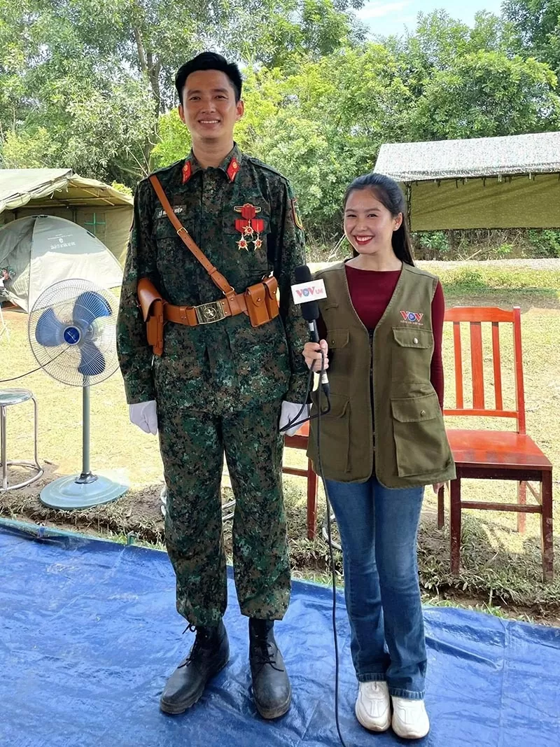 Từ màn hình VOV đến trái tim chiến sĩ: BTV Quế Anh và thương hiệu riêng để lại sau A80 Từ màn hình VOV đến trái tim chiến sĩ: BTV Quế Anh và thương hiệu riêng để lại sau A80