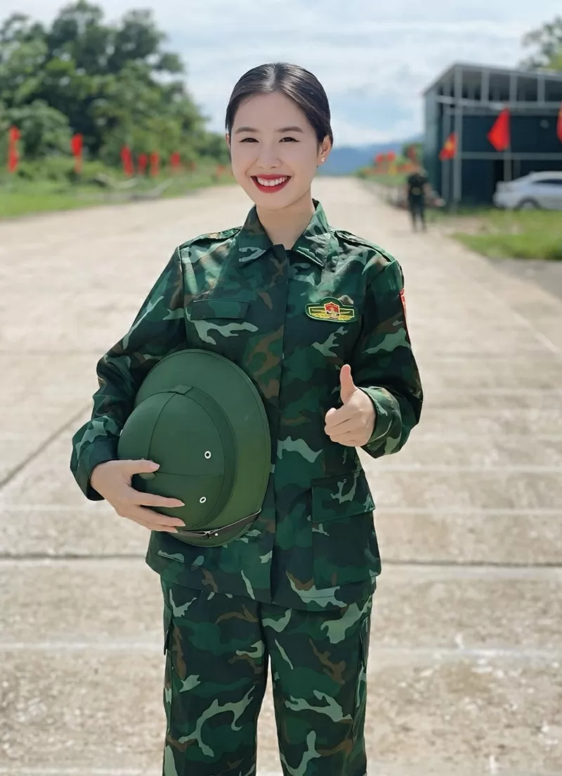 Từ màn hình VOV đến trái tim chiến sĩ: BTV Quế Anh và thương hiệu riêng để lại sau A80