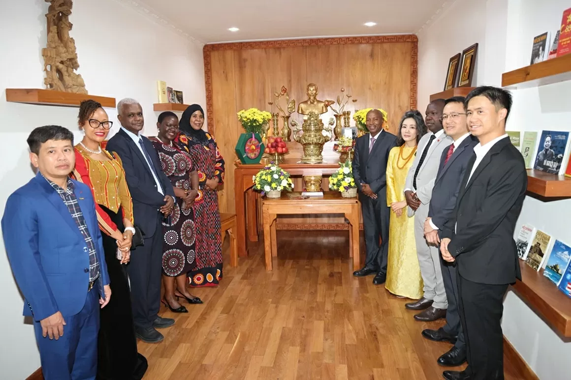 Khánh thành không gian Hồ Chí Minh trong ngày Tết Độc lập tại Tanzania