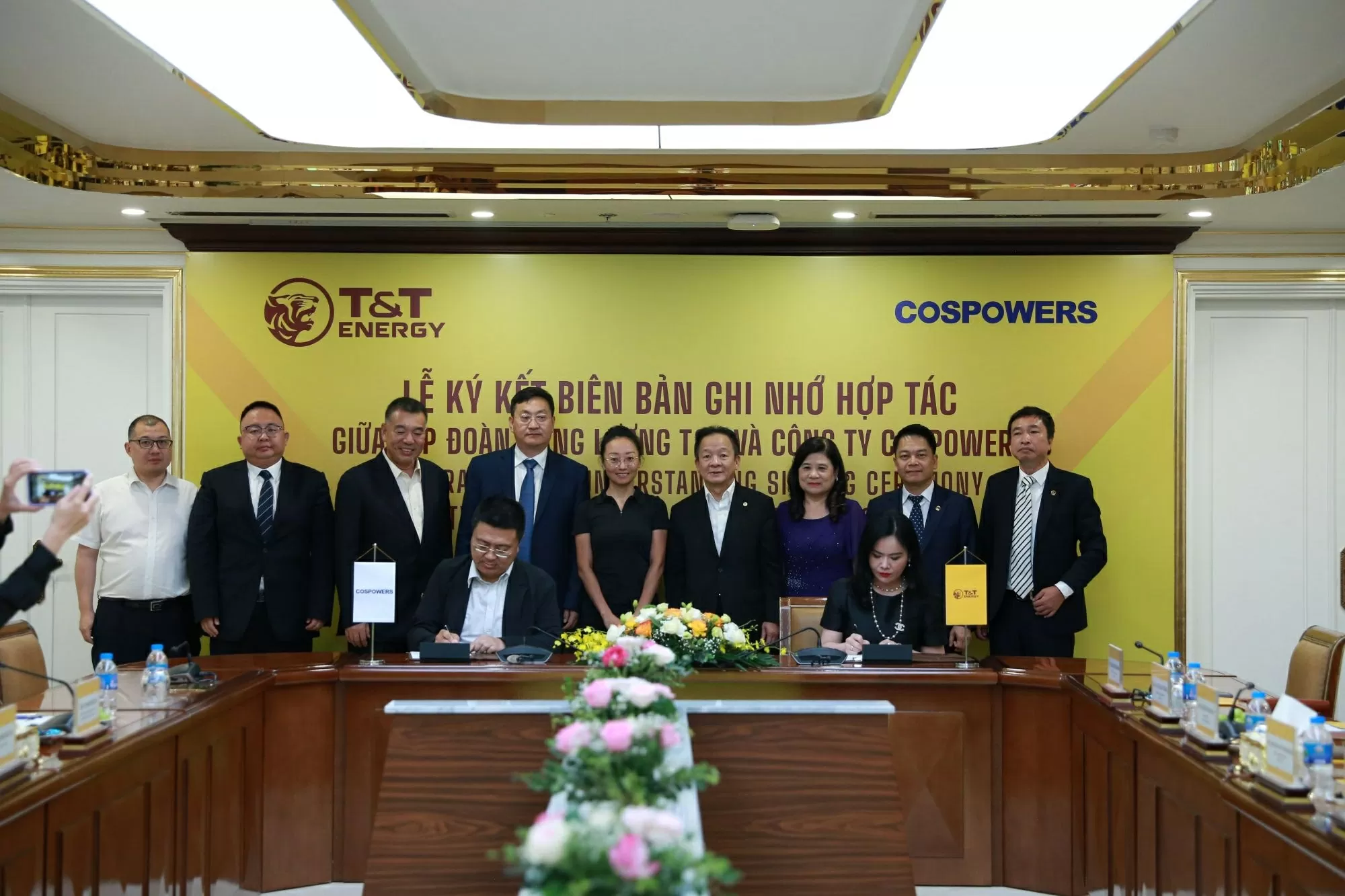 Thấy gì từ việc T&T Group của doanh nhân Đỗ Quang Hiển thần tốc hoàn thành đường truyền tải điện từ Lào về Việt Nam? Thấy gì từ việc T&T Group của doanh nhân Đỗ Quang Hiển thần tốc hoàn thành đường truyền tải điện từ Lào về Việt Nam?