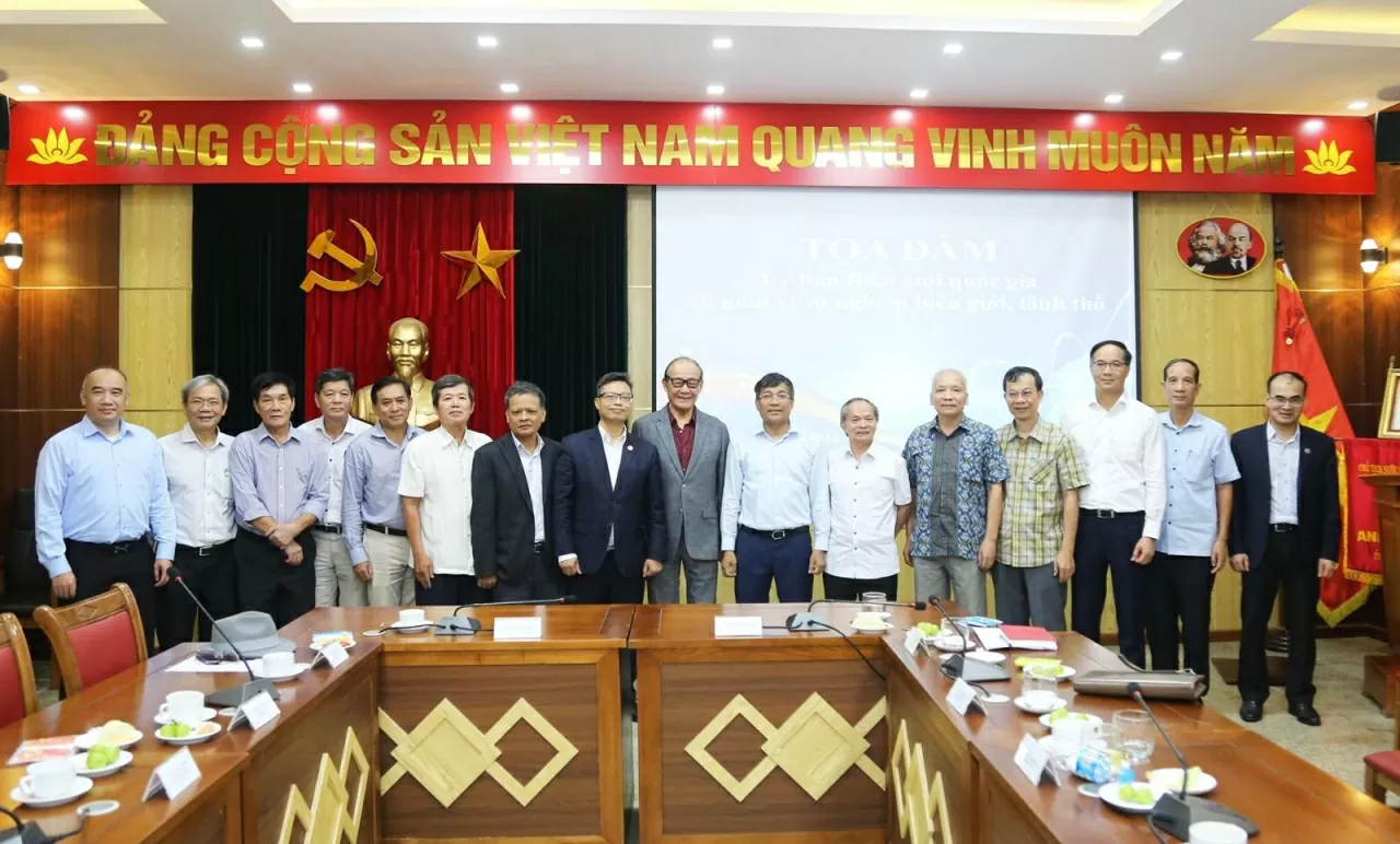 Ủy ban Biên giới quốc gia - 50 năm một sứ mệnh thiêng liêng Ủy ban Biên giới quốc gia - 50 năm một sứ mệnh thiêng liêng