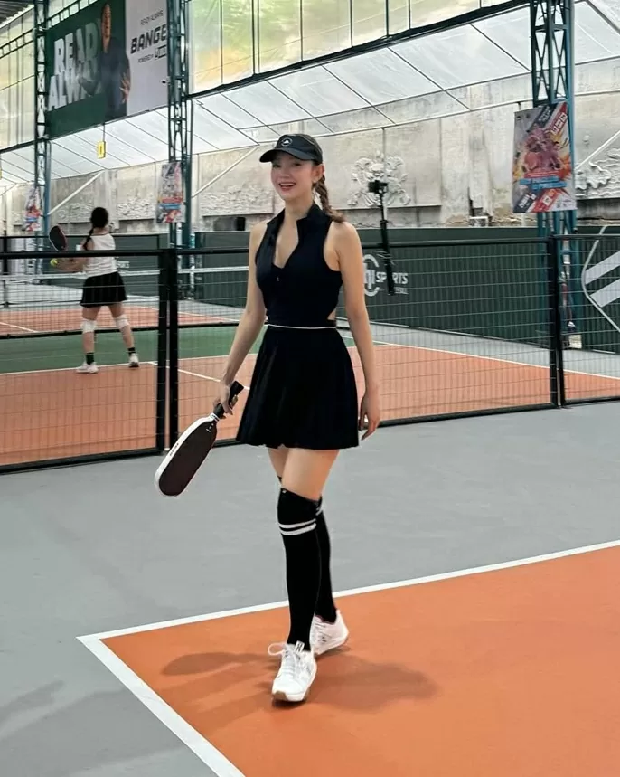 Ca sĩ Minh Hằng đầu tư trang phục tập pickleball 'chơi là chính, check-in là 10'