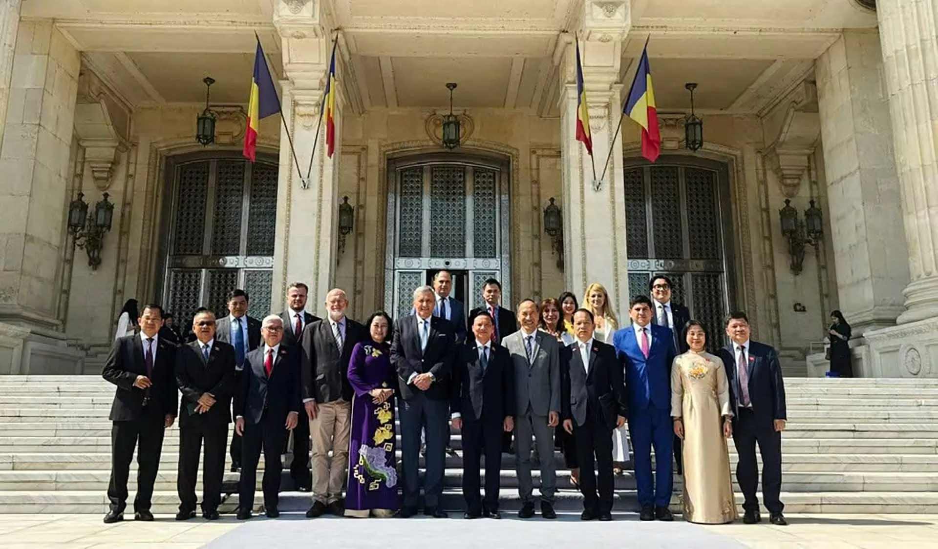 Thúc đẩy quan hệ Việt Nam-Romania trên tất cả các lĩnh vực