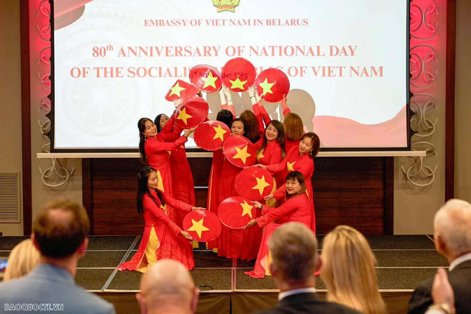 Đại sứ quán Việt Nam tại Belarus chiêu đãi kỷ niệm 80 năm Quốc khánh Đại sứ quán Việt Nam tại Belarus chiêu đãi kỷ niệm 80 năm Quốc khánh