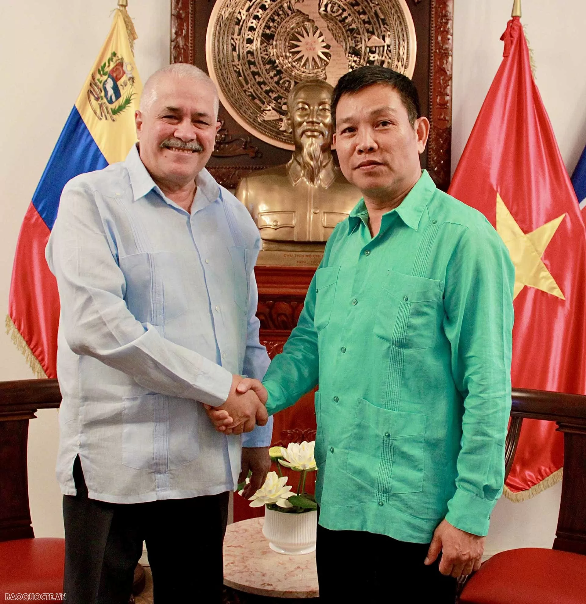 Giao lưu hữu nghị Việt Nam-Cuba tại Caracas, Venezuela Giao lưu hữu nghị Việt Nam-Cuba tại Caracas, Venezuela