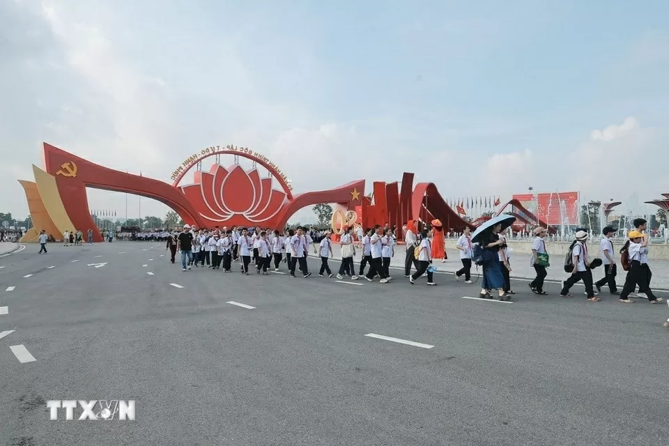 Qua 19 ngày mở cửa, Triển lãm thành tựu đất nước đón hơn 10 triệu lượt khách tham quan, trải nghiệm