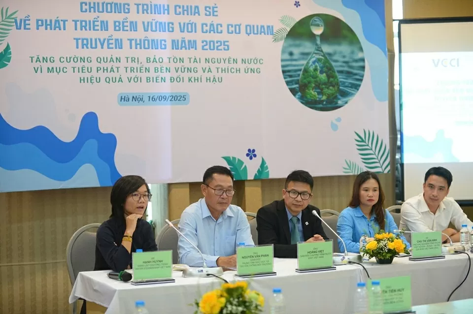 Đối thoại báo chí