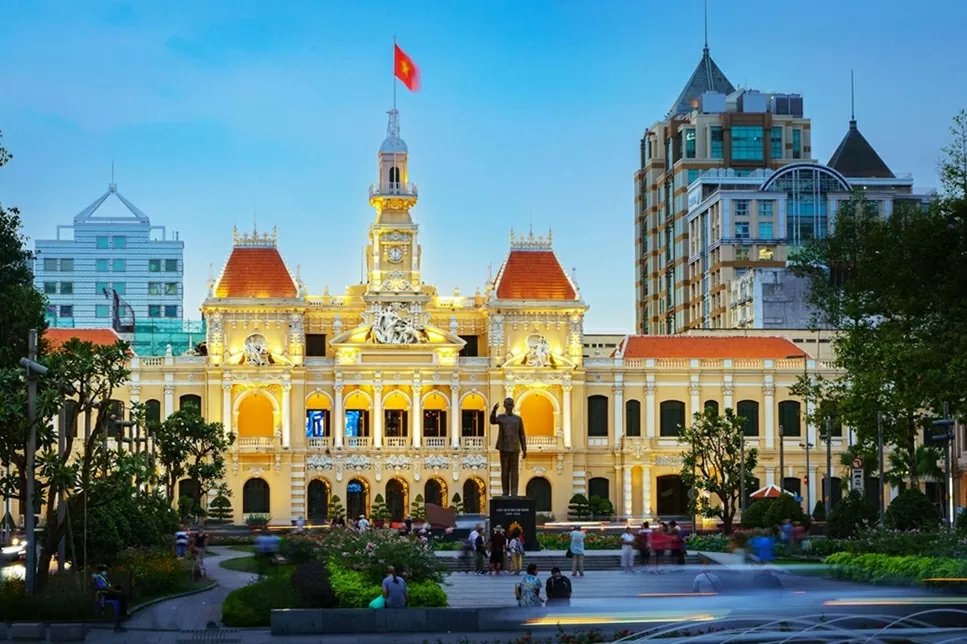 Đến năm 2050, TP. Hồ Chí Minh sẽ vươn lên trở thành trung tâm đổi mới sáng tạo của khu vực, được định hình bởi thiết kế dựa trên dữ liệu, hệ thống giao thông dày đặc và chiến lược phát triển thông minh lấy con người làm trung tâm. (Hình: Pexels) Đến năm 2050, TP. Hồ Chí Minh sẽ vươn lên trở thành trung tâm đổi mới sáng tạo của khu vực, được định hình bởi thiết kế dựa trên dữ liệu, hệ thống giao thông dày đặc và chiến lược phát triển thông minh lấy con người làm trung tâm. (Hình: Pexels)