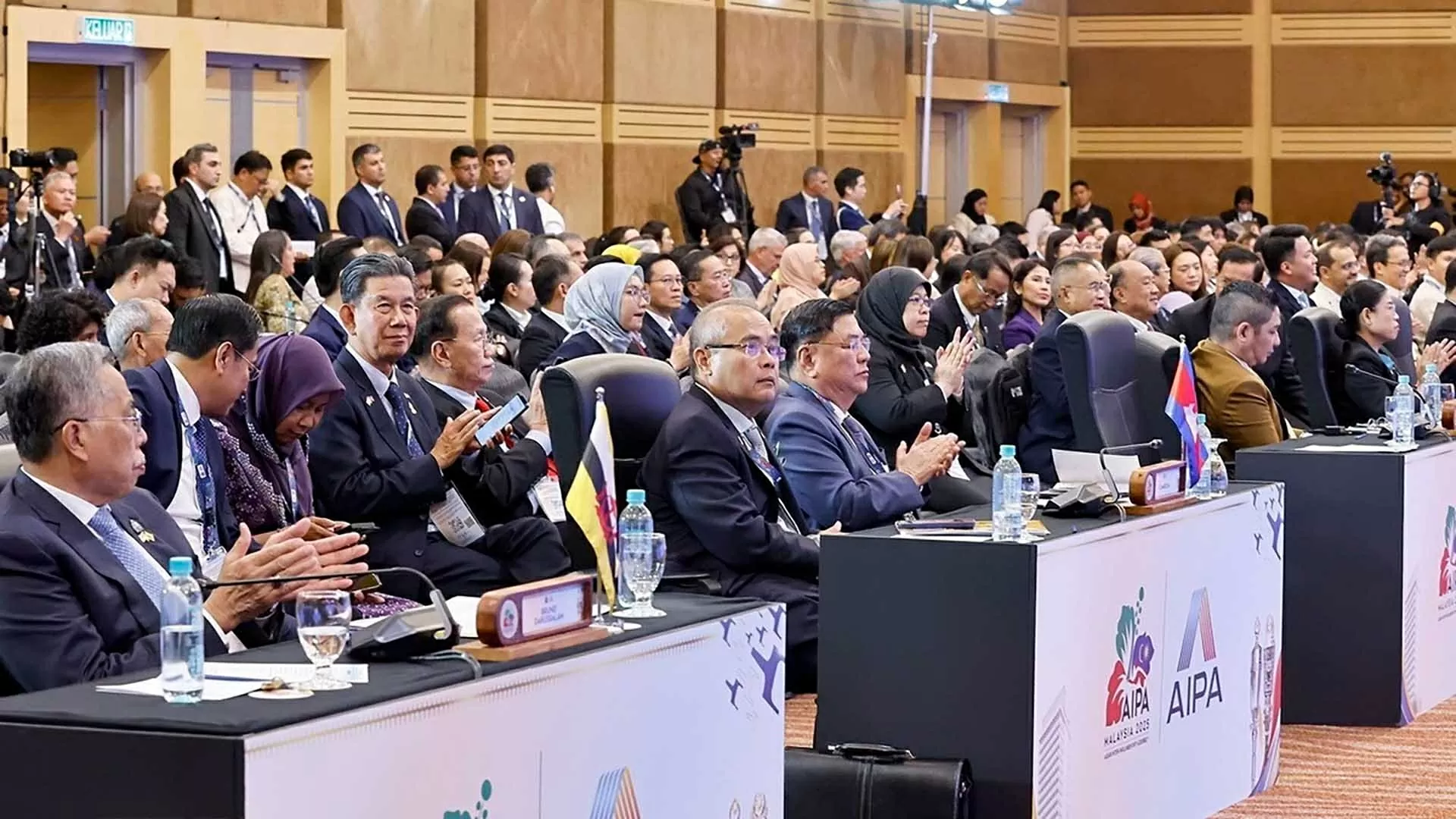 Chủ tịch Quốc hội Trần Thanh Mẫn tham dự và phát biểu tại phiên toàn thể thứ nhất Đại hội đồng AIPA-46 Chủ tịch Quốc hội Trần Thanh Mẫn tham dự và phát biểu tại phiên toàn thể thứ nhất Đại hội đồng AIPA-46