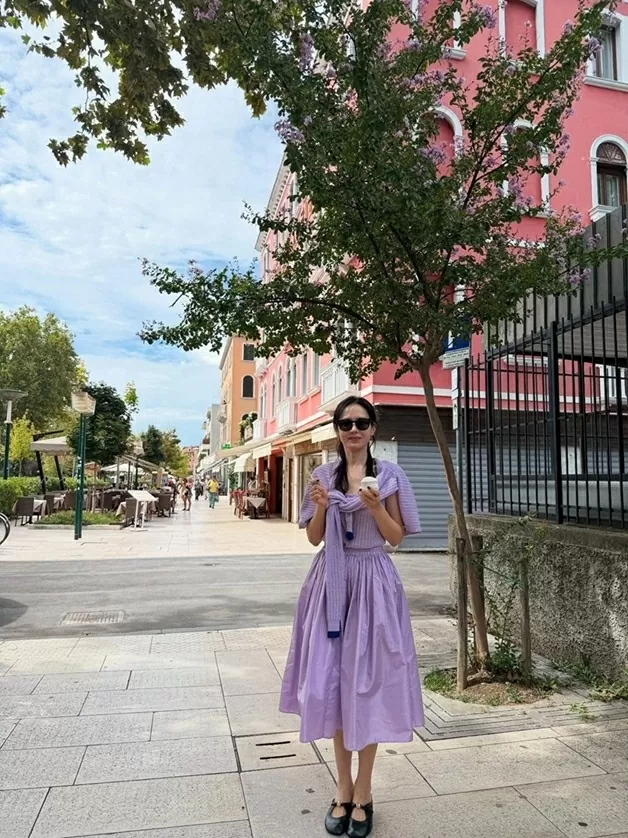 Son Ye Jin chuộng kiểu tóc buộc nửa đầu từ sự kiện đến hằng ngày