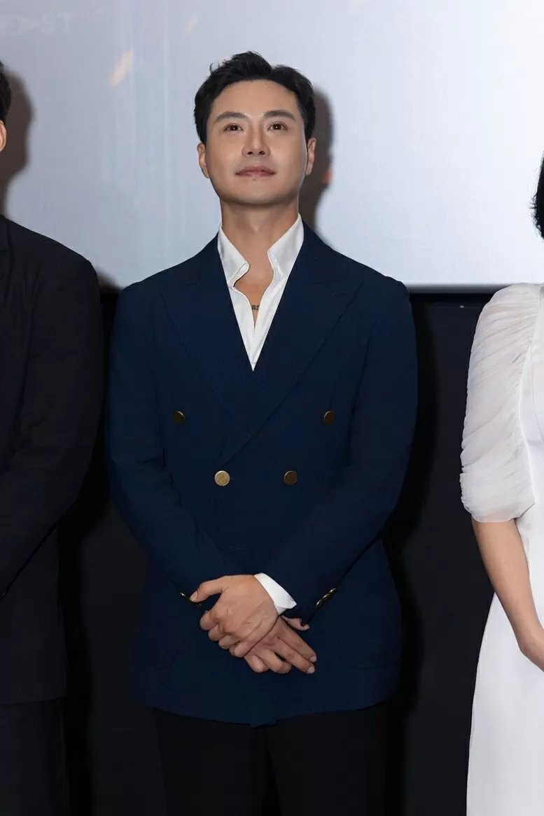 Phim 'Tử chiến trên không' ra mắt khán giả Hà Nội, NSƯT Quang Thắng dành lời khen đặc biệt Phim 'Tử chiến trên không' ra mắt khán giả Hà Nội, NSƯT Quang Thắng dành lời khen đặc biệt