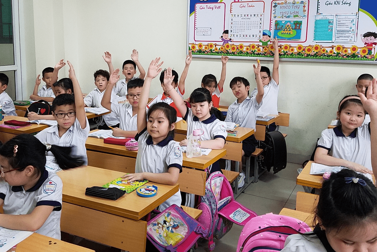 Từ vụ việc lùm xùm học sinh có hành vi sai trái với giáo viên: Cần bảo vệ uy tín, vị thế nhà giáo Từ vụ việc lùm xùm học sinh có hành vi sai trái với giáo viên: Cần bảo vệ uy tín, vị thế nhà giáo