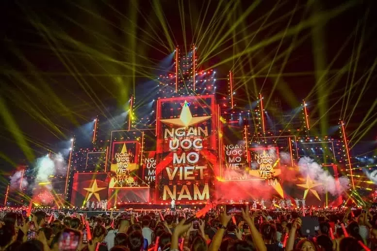 The “V Fest – Vietnam Today” music festival (Photo: VNA) The “V Fest – Vietnam Today” music festival (Photo: VNA)