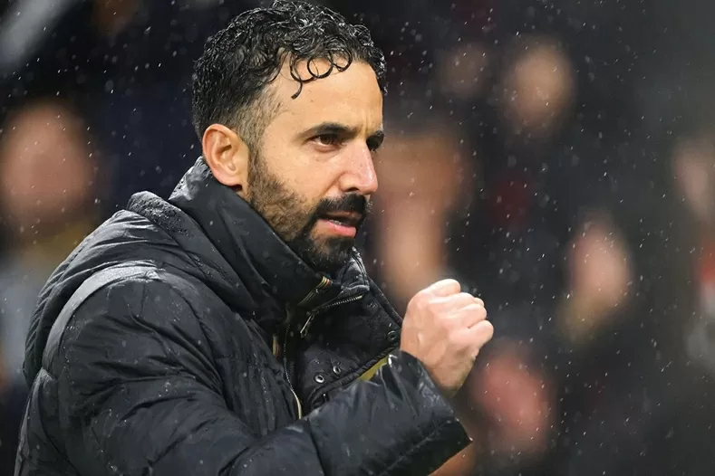 HLV Ruben Amorim 'trút gánh lo' sau trận thắng đẹp trước Chelsea HLV Ruben Amorim 'trút gánh lo' sau trận thắng đẹp trước Chelsea