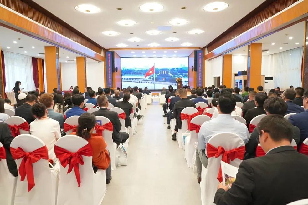 ngoại giao, quốc tế, đối ngoại, Đại sứ quán Việt Nam tại Trung Quốc