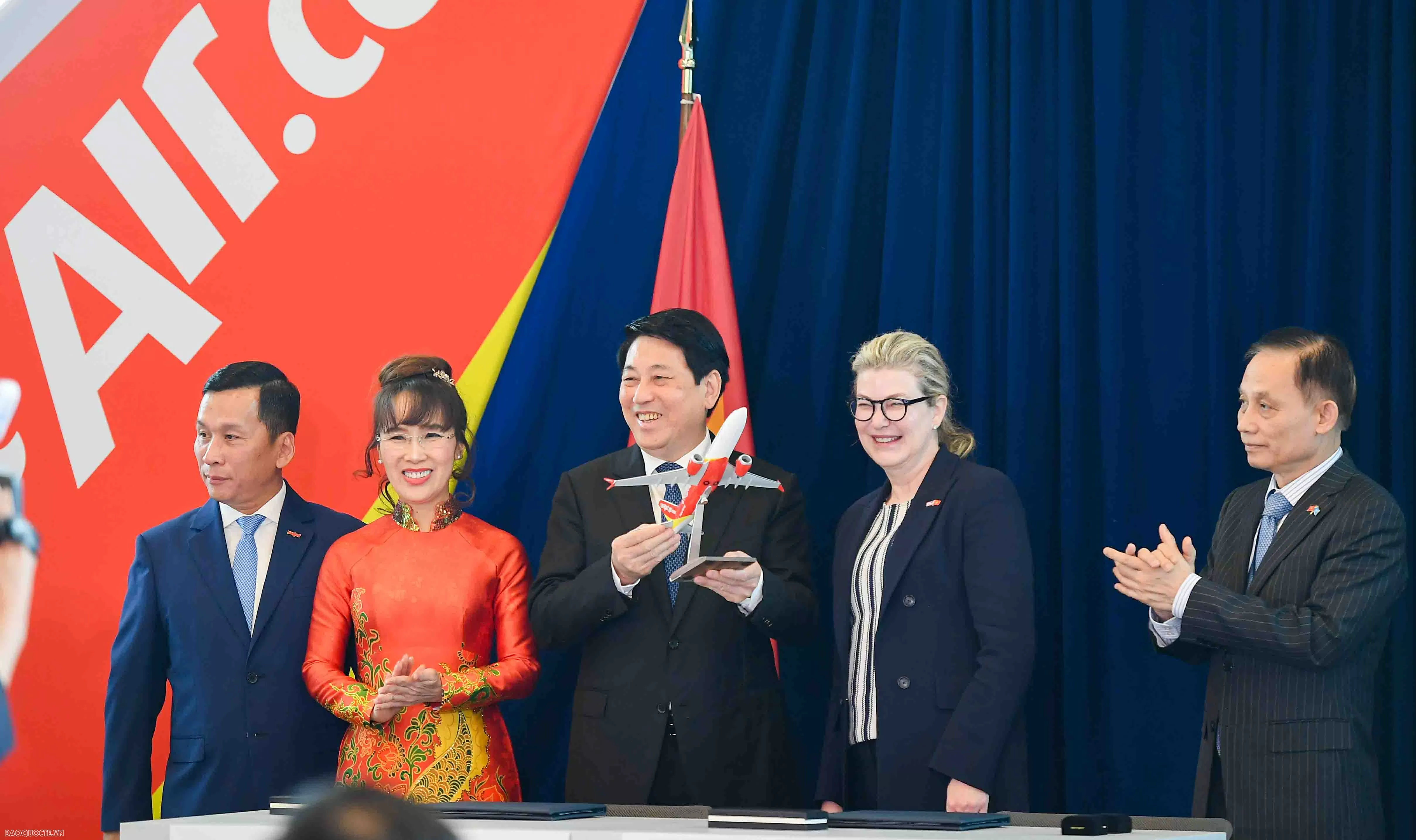 Chủ tịch nước Lương Cường chứng kiến Vietjet nhận bàn giao tàu bay Boeing đầu tiên