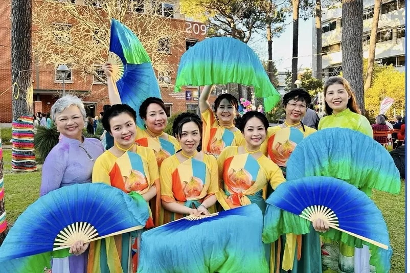 Dấu ấn sức trẻ sinh viên Việt Nam tại Curtin Dấu ấn sức trẻ sinh viên Việt Nam tại Curtin