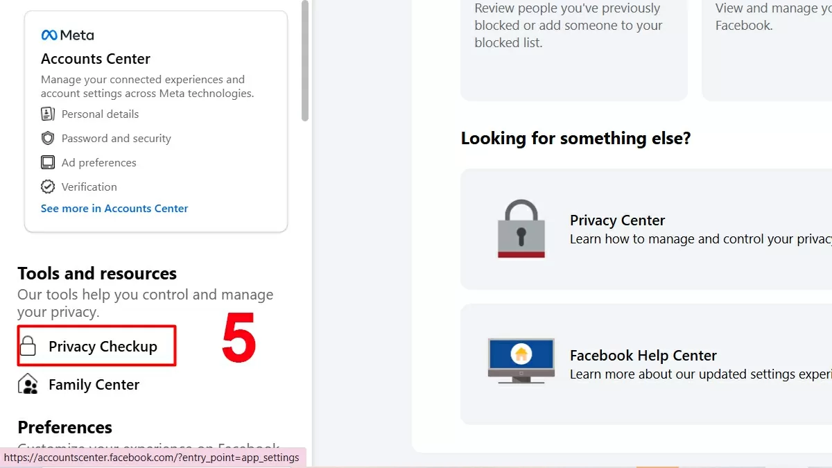 Chỉnh trong Quyền riêng tư. 