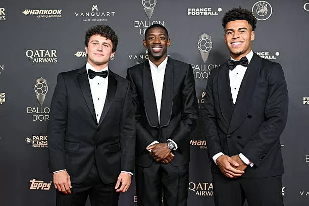 CHÙM ẢNH: Ousmane Dembele rạng rỡ nhận giải Quả bóng vàng 2025