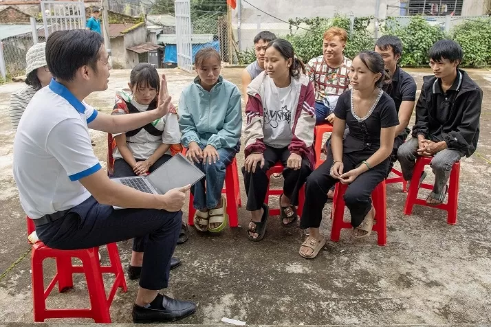 Từ cô dâu 15 tuổi đến thủ lĩnh cộng đồng thanh niên dân tộc thiểu số Cô gái Mông truyền cảm hứng cho cộng đồng thanh niên dân tộc thiểu số