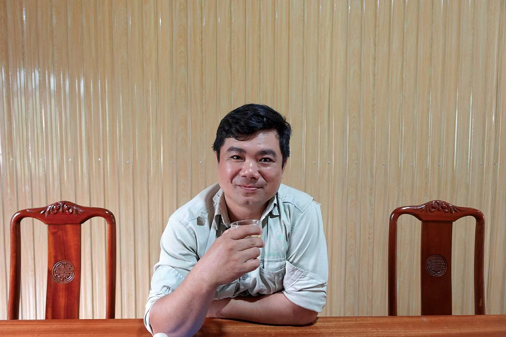 Anh Phạm Quang Thận - Chủ tịch HĐQT kiêm Giám đốc Hợp tác xã chè Bản Liền. Anh Phạm Quang Thận - Chủ tịch HĐQT kiêm Giám đốc Hợp tác xã chè Bản Liền.
