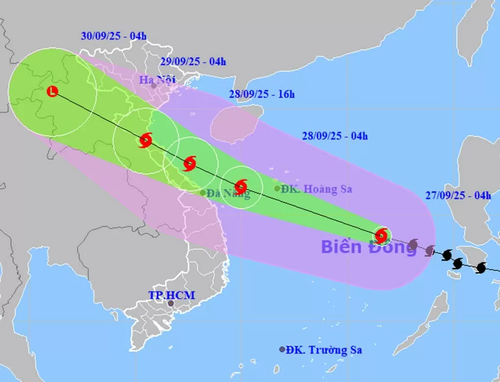 Bualoi tăng cấp, đi nhanh gấp đôi so với bão thông thường, hướng vào khu vực Nghệ An - Quảng Trị, cảnh báo mưa lớn và ngập lụt