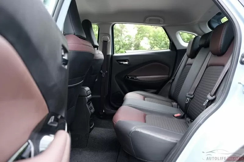 Giá xe Suzuki Fronx từ 564 triệu đồng. Giá xe Suzuki Fronx từ 564 triệu đồng.