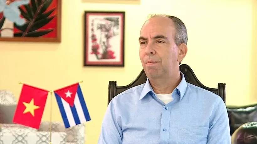Đại sứ Cuba