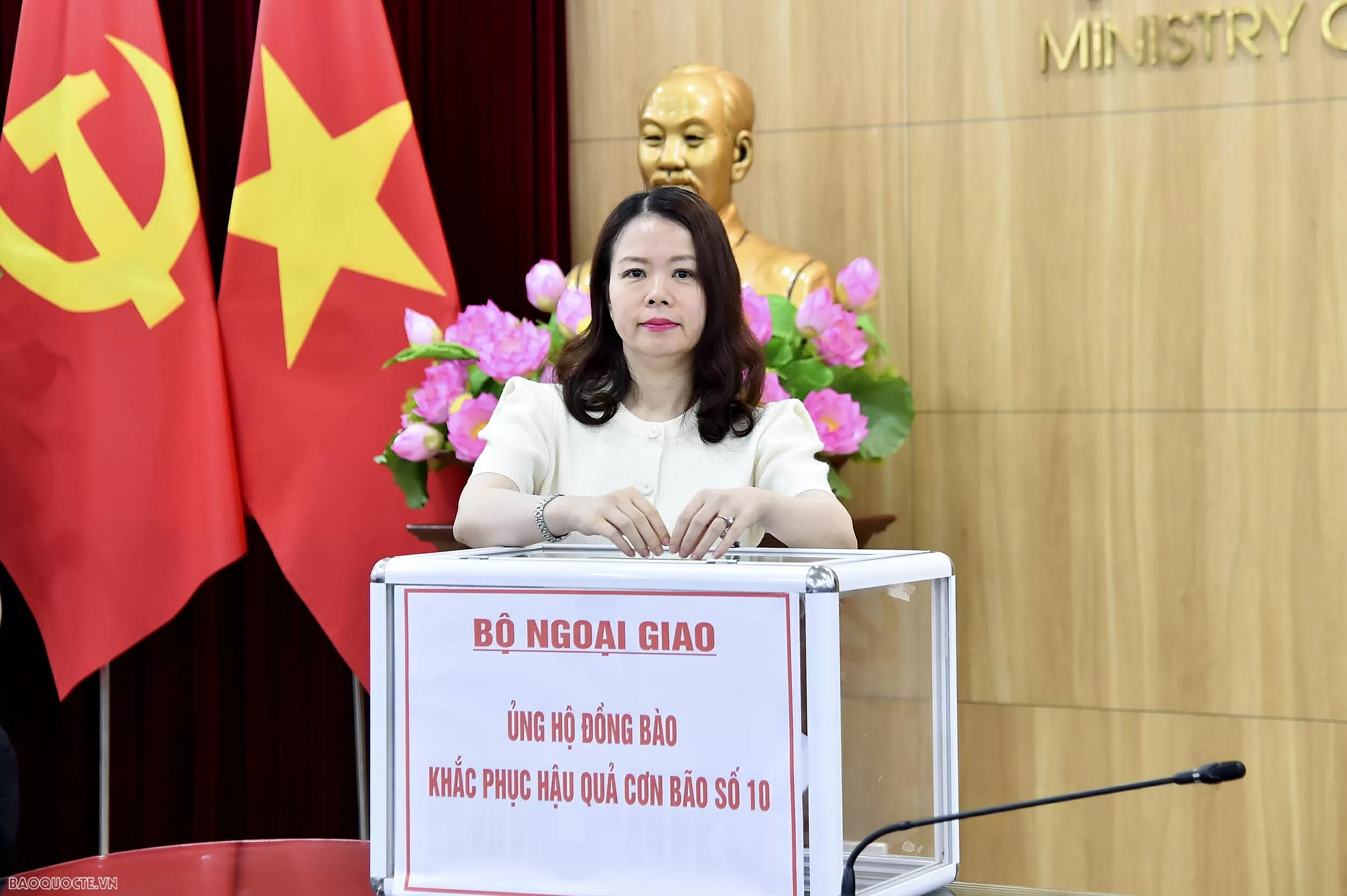 Bộ Ngoại giao phát động quyên góp ủng hộ đồng bào vùng bão số 10