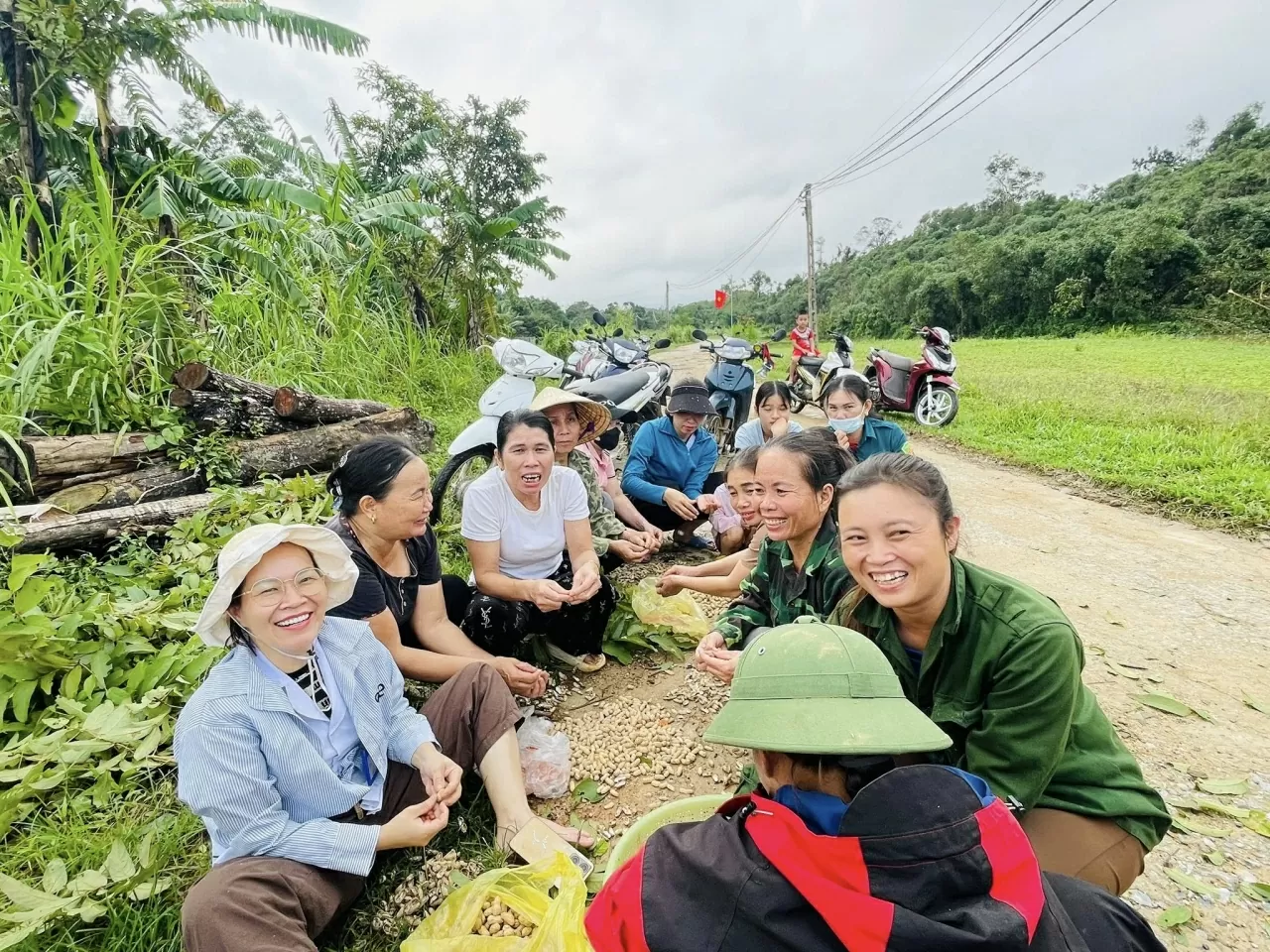 Typhoon No. 10 passes, human kindness remains Typhoon No. 10 passes, human kindness remains