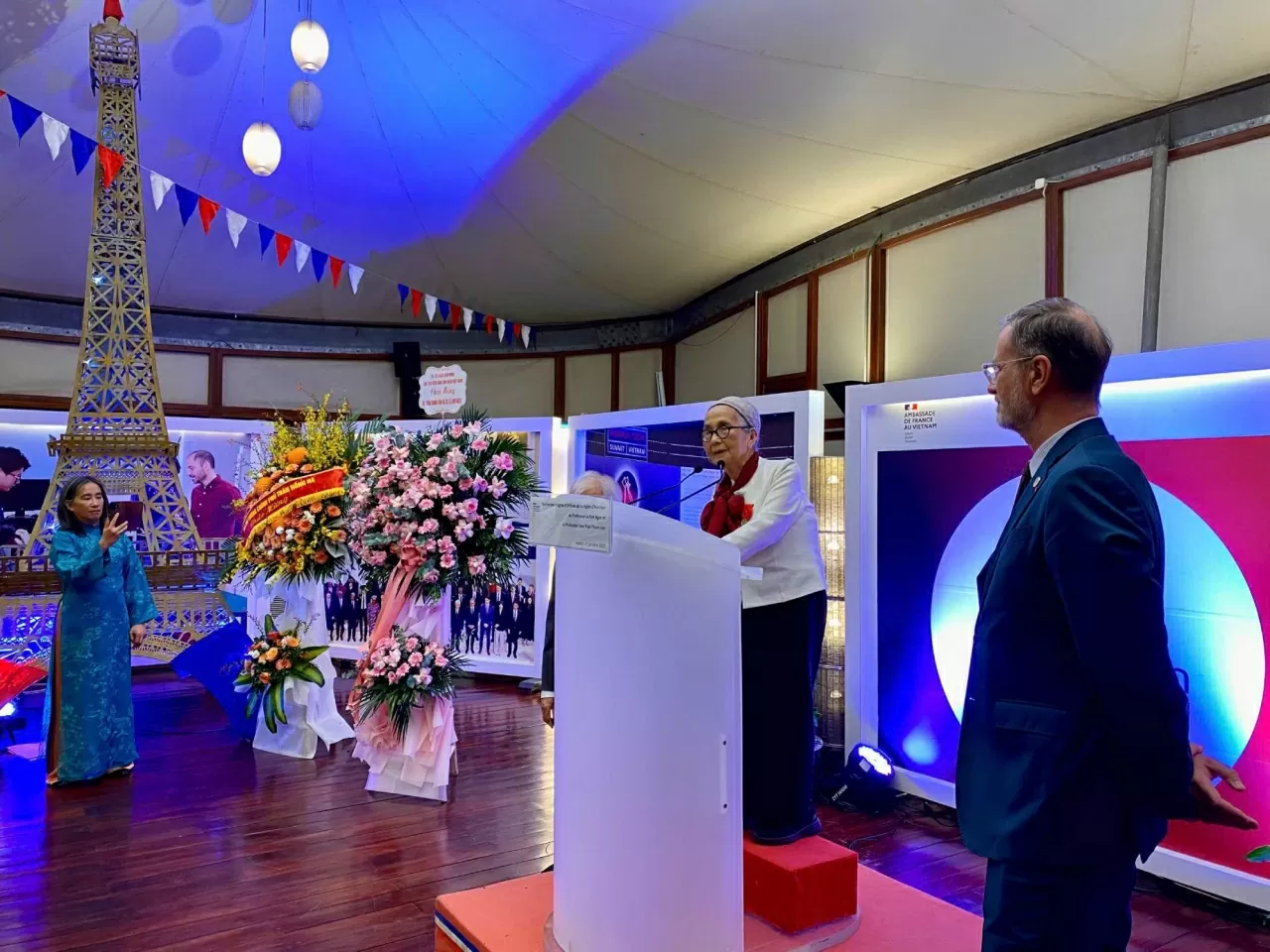 A bridge of scientific cooperation and friendship between Vietnam and France A bridge of scientific cooperation and friendship between Vietnam and France